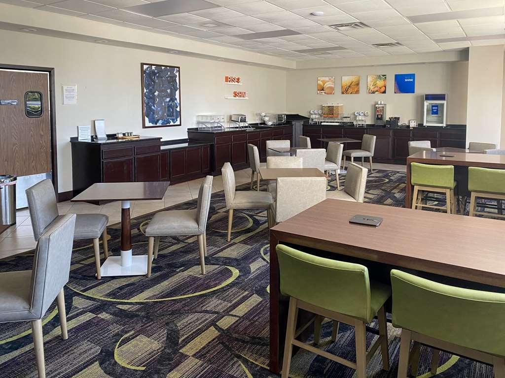 Mainstay Suites Conover-Hickory Restaurant bilde